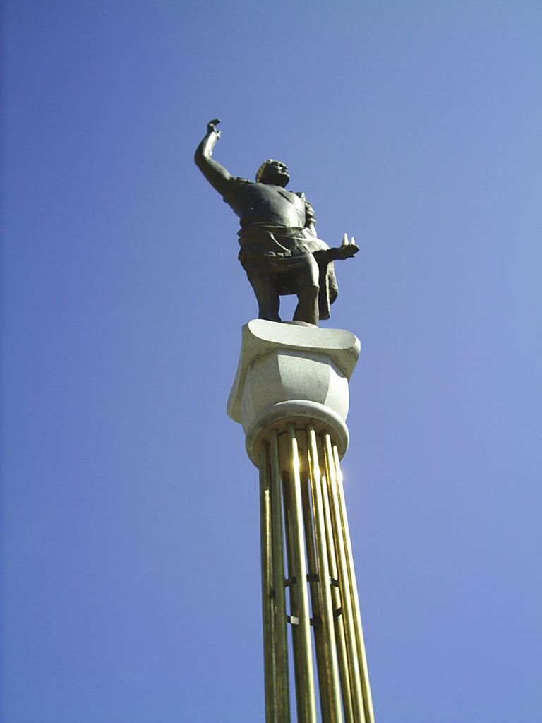 Паметник на Филип II Македонски, пл. Джумаята, гр. Пловдив
